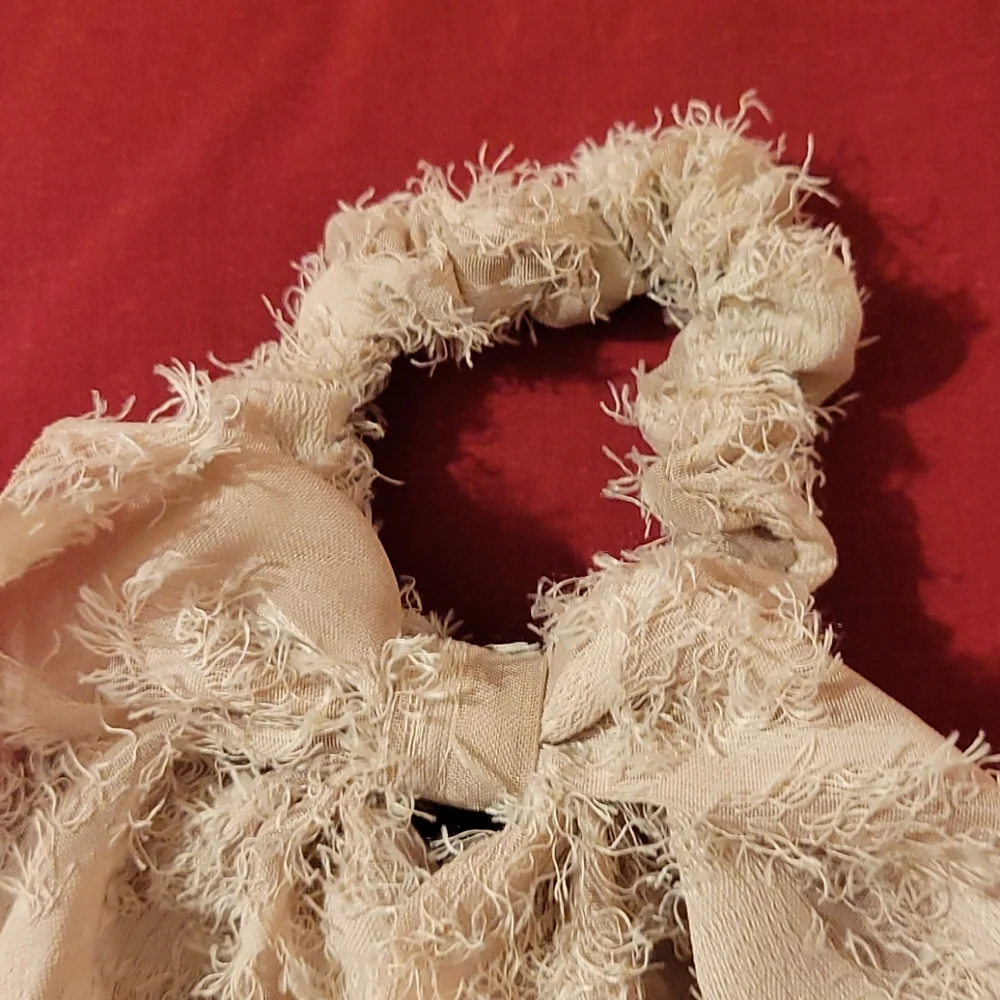 NWOT Anthropologie scrunchi